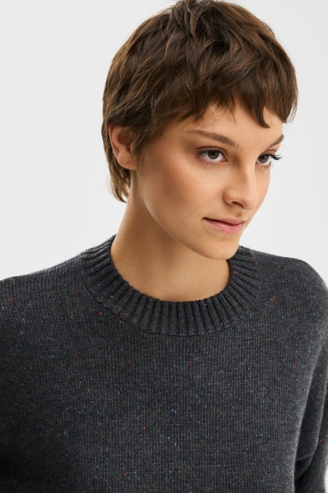 вязаный джемпер из россии вид сбоку