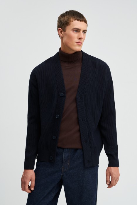 вязаный кардиган из хлопка из россии вид сбоку