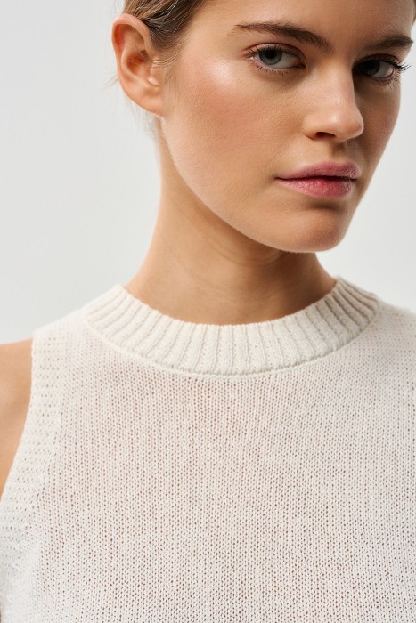 вязаный топ из россии вид сбоку