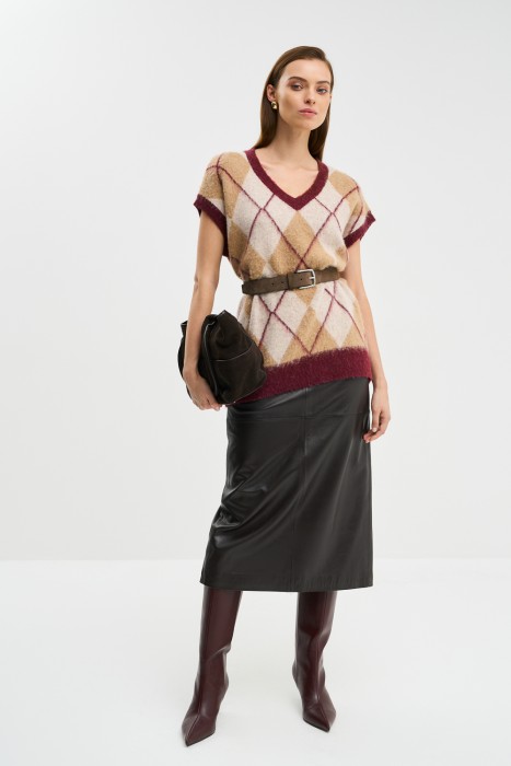 вязаный жилет по цене 1980 руб вид справа