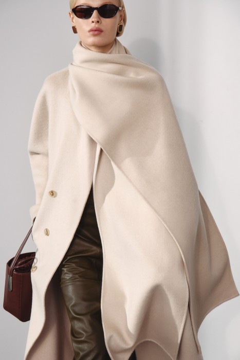 юбка из натуральной кожи от бренда снежная королева вид слева