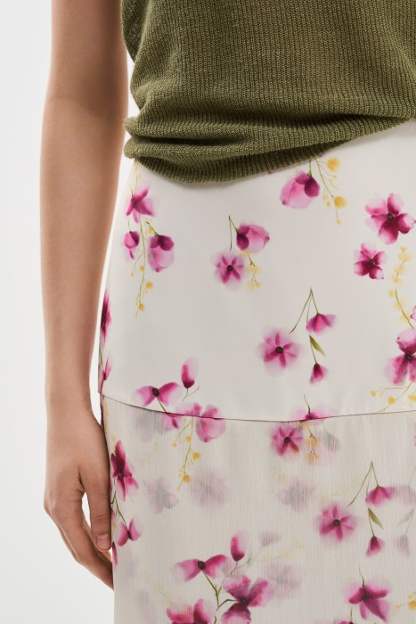 юбка с принтом от бренда снежная королева вид слева