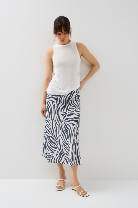 юбка с принтом от бренда снежная королева вид слева