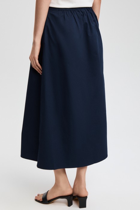 юбка с защипами по цене 2680 руб вид справа