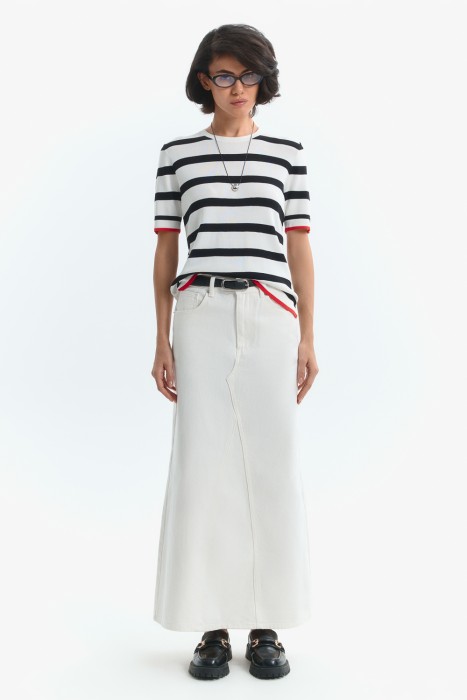 юбка от бренда снежная королева вид слева