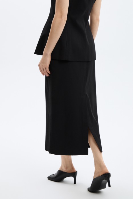 юбка по цене 2330 руб вид справа