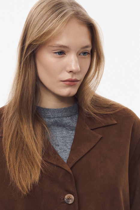 замшевая куртка из россии вид сбоку