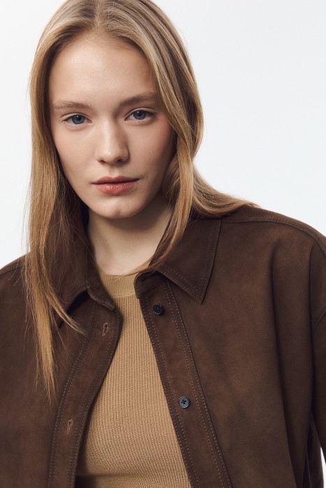 замшевая куртка из россии вид сбоку