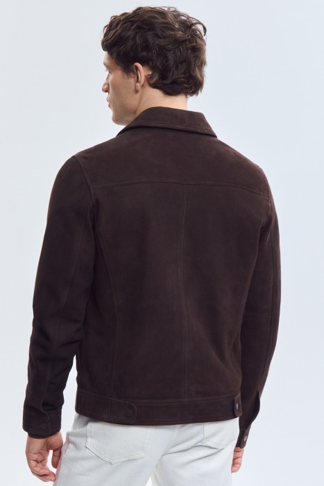 замшевая куртка от бренда снежная королева вид слева