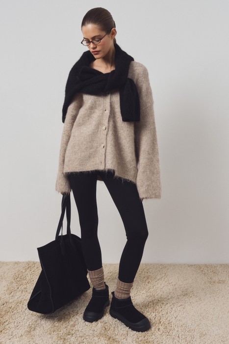 замшевые полуботинки с овчиной от бренда снежная королева вид слева