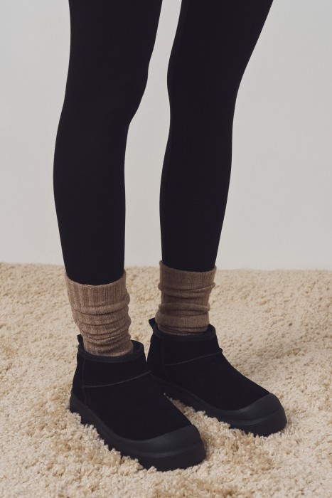 замшевые полуботинки с овчиной по цене 4070 руб вид справа