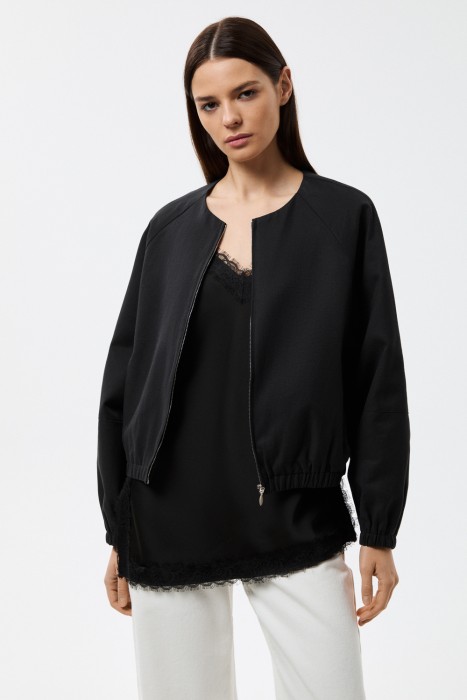 жакет-бомбер от бренда снежная королева вид слева