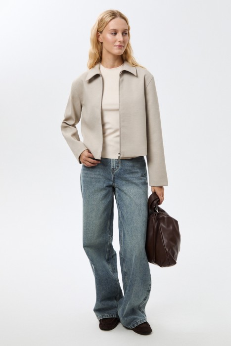 жакет на молнии от бренда снежная королева вид слева