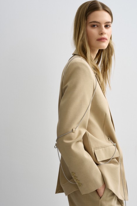 жакет с декором от бренда снежная королева вид слева