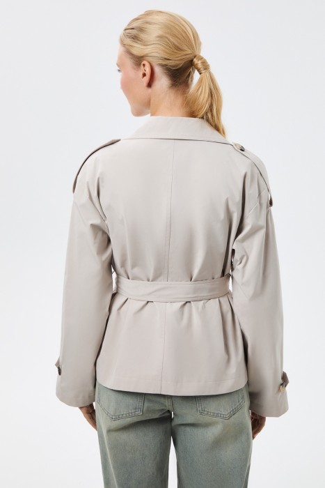 жакет-тренч по цене 7670 руб вид справа