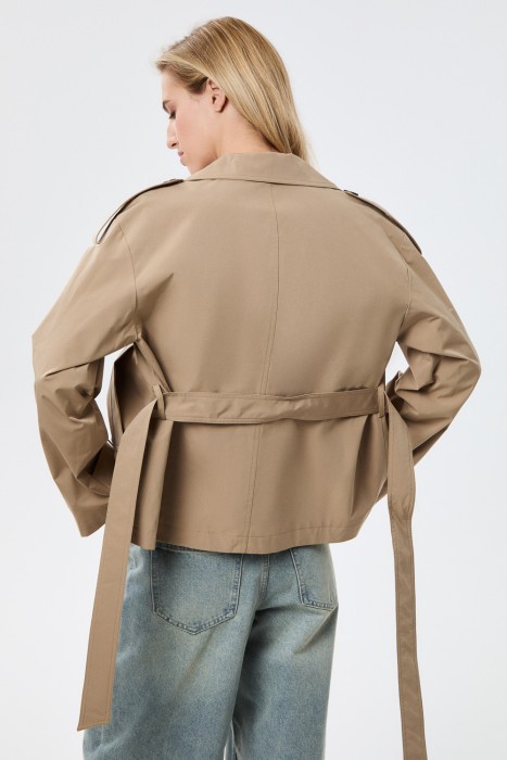 жакет-тренч по цене 7670 руб вид справа