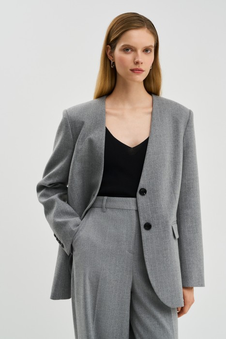 жакет от бренда снежная королева вид слева