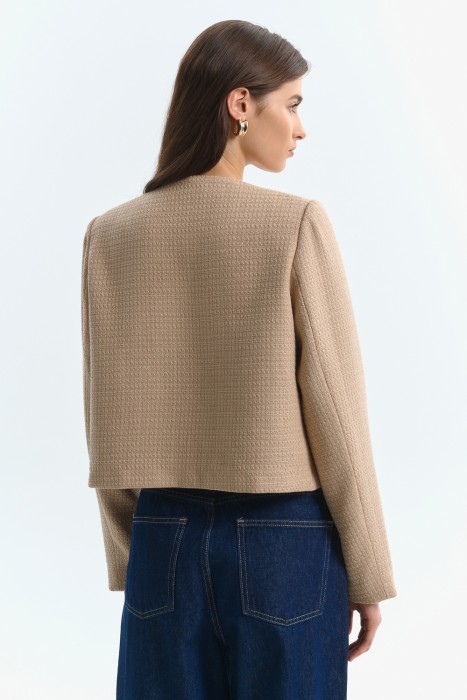 жакет по цене 1960 руб вид справа