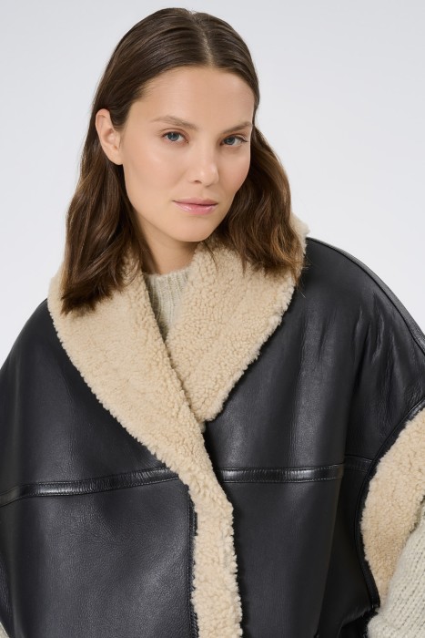 жилет из натуральной овчины из россии вид сбоку