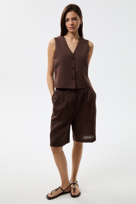 жилет из смесового льна от бренда снежная королева вид слева