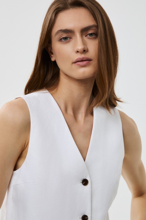 жилет из смесового льна от бренда снежная королева вид слева