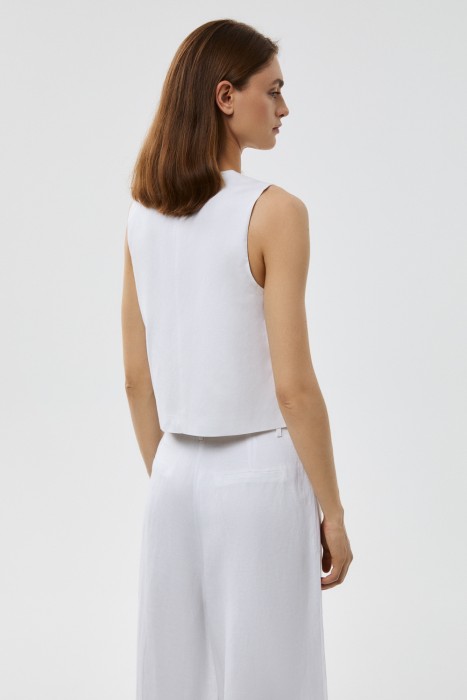 жилет из смесового льна из россии вид сбоку