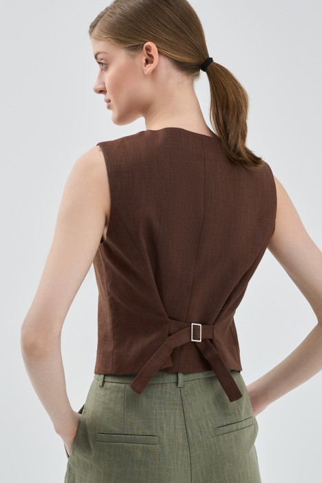 жилет изо льна по цене 2140 руб вид справа