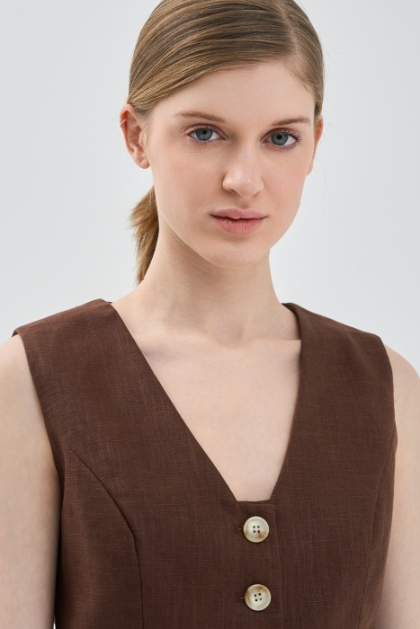 жилет изо льна из россии вид сбоку