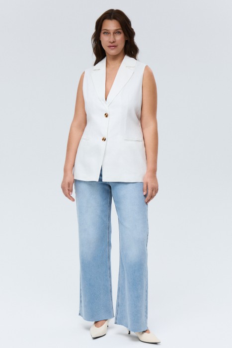 жилет изо льна от бренда снежная королева вид слева