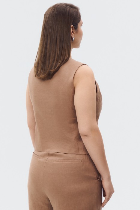 жилет изо льна по цене 4690 руб вид справа