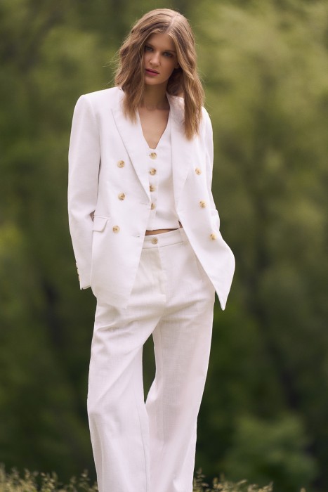 жилет изо льна от бренда снежная королева вид слева