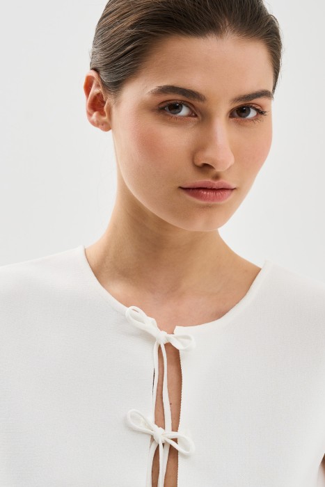 жилет на завязках из россии вид сбоку