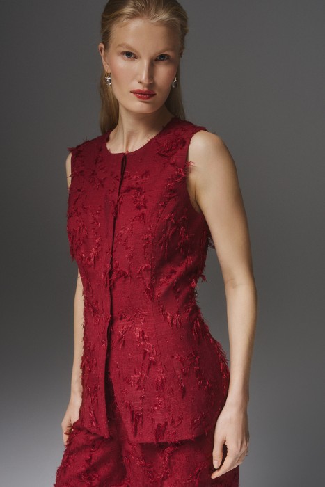 жилет с декором по цене 1390 руб вид справа