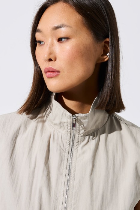 жилет из россии вид сбоку