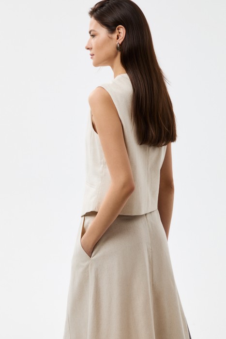 жилет по цене 3350 руб вид справа