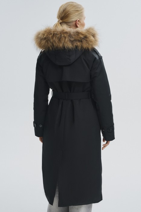 зимнее пальто с капюшоном по цене 15730 руб вид справа