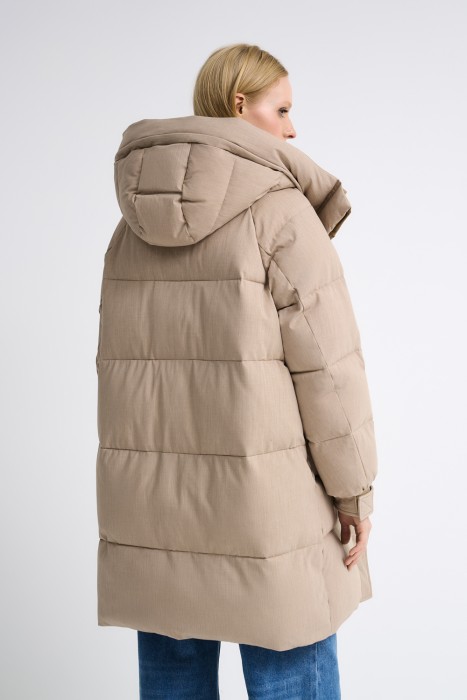 зимнее пальто с капюшоном по цене 7660 руб вид справа