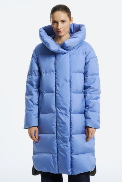 зимнее пальто с капюшоном от бренда снежная королева вид слева