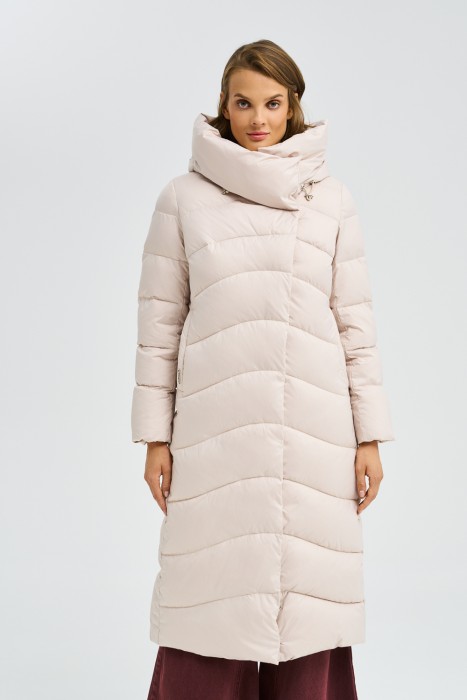 зимнее пальто с капюшоном от бренда снежная королева вид слева