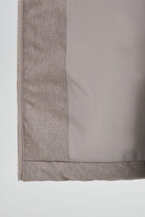 зимнее пальто с капюшоном из россии вид сбоку