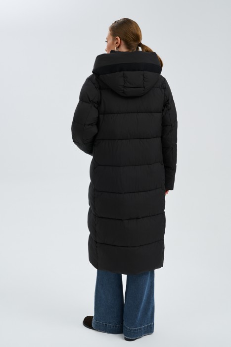 зимнее пальто с капюшоном по цене 7490 руб вид справа