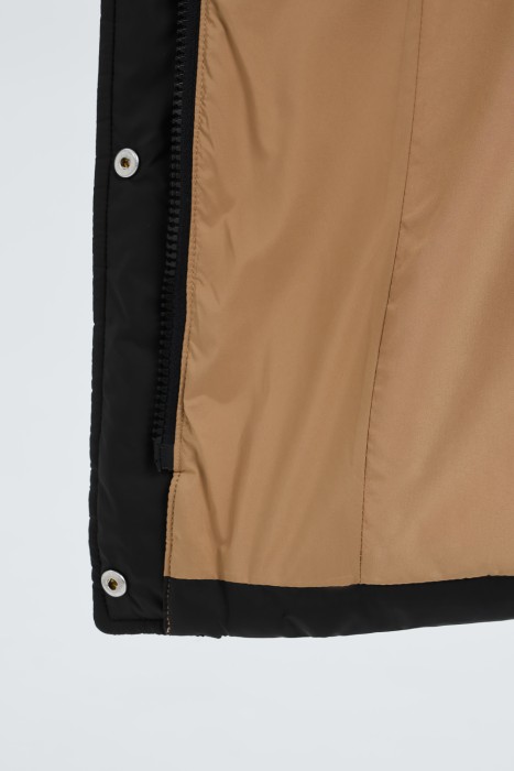 зимнее пальто с капюшоном из россии вид сбоку