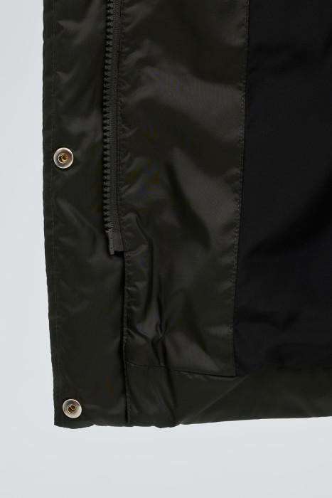 зимнее пальто с капюшоном из россии вид сбоку