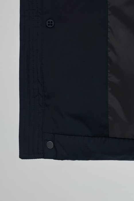 зимнее пальто с капюшоном из россии вид сбоку