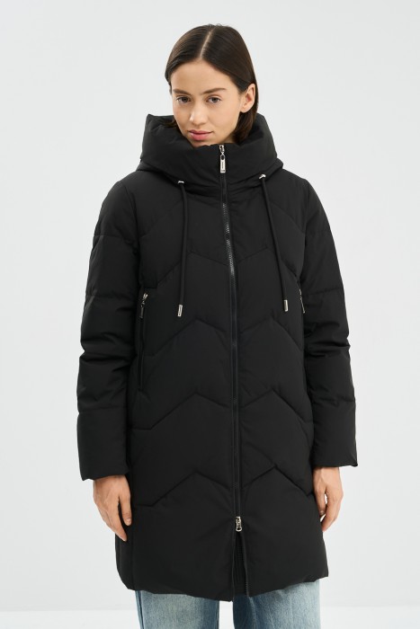 зимнее пальто с капюшоном от бренда снежная королева вид слева