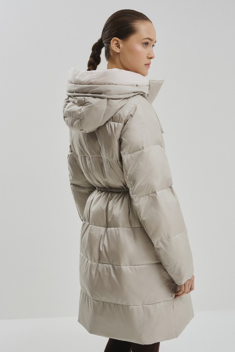 зимнее пальто с капюшоном по цене 9120 руб вид справа