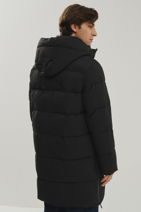 зимнее пальто с капюшоном по цене 8800 руб вид справа