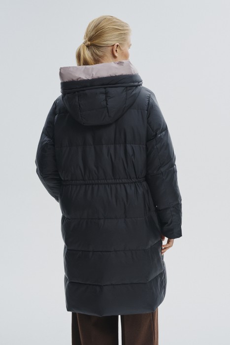 зимнее пальто с капюшоном по цене 10190 руб вид справа