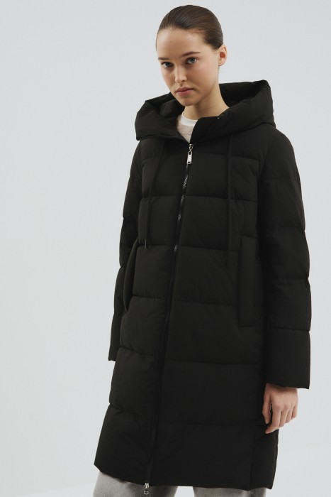 зимнее пальто с капюшоном от бренда снежная королева вид слева