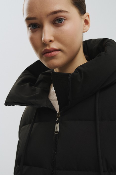 зимнее пальто с капюшоном из россии вид сбоку